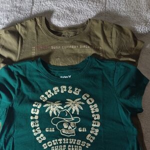 Women's Hurley Olive and Green Graphic Tees Size Medium